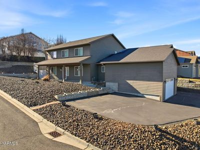 1700 W 1st Ave, Selah, WA, 98942