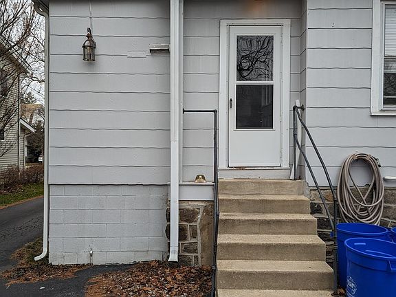 Private back entrance into kitchen