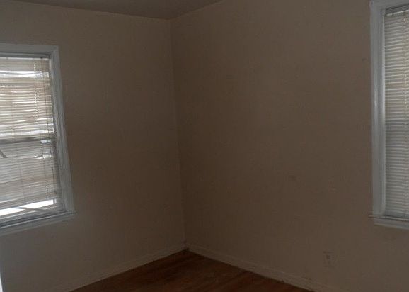 2nd image of 7381 Westwood St