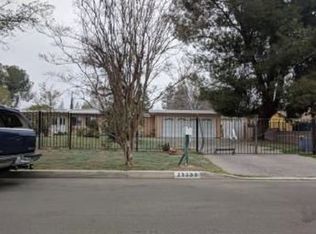 21335 Community St, Canoga Park, CA 91304