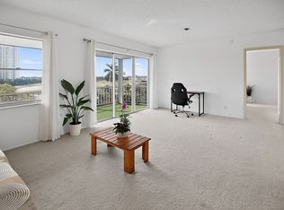 300 Diplomat Pkwy APT 601, Hallandale Beach, FL 33009