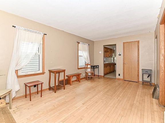 4th image of 2425 S 63rd STREET