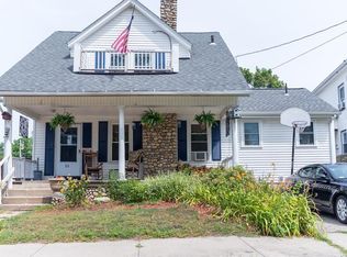33 Claremont Ave, Holyoke, MA 01040
