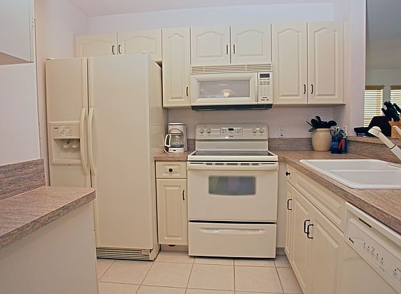 4th image of 6020 Seagrape Ln