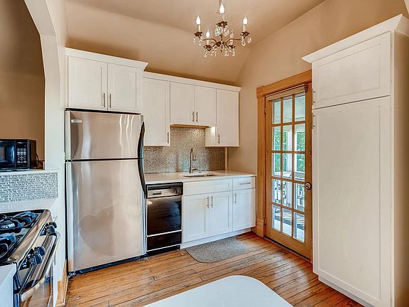 4th image of 137 W 2nd Ave #B