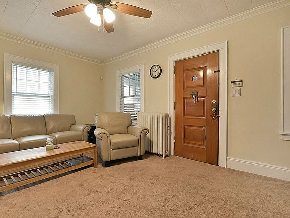 5th image of 479 Abington Ave