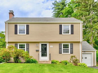 588 Fern Street, West Hartford, CT, 06107