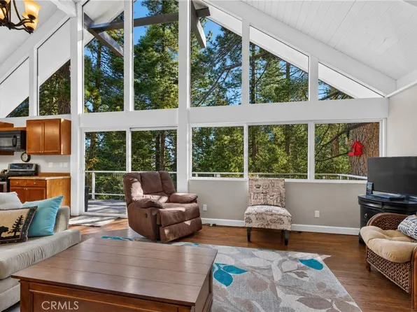 26485 Sugar Cone Ln, Twin Peaks, CA 92391