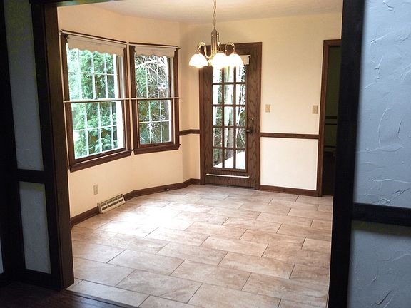 4th image of 5721 Loretta Dr