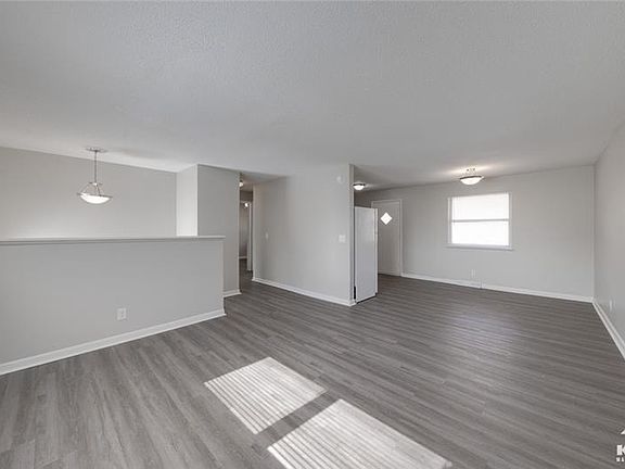 5th image of 2975 N Salina Ct