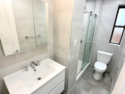 Rented by REAL New York | media 16