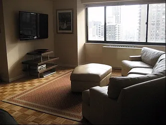 Rented by Plaza Real Estate Group