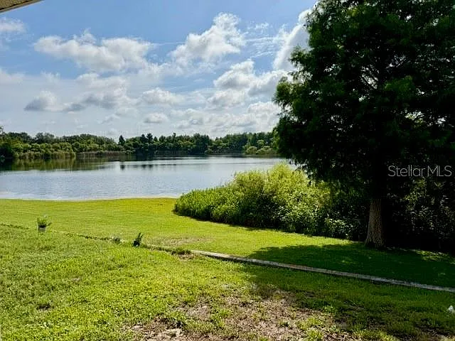 1841 Lakelet Loop — Photo 11