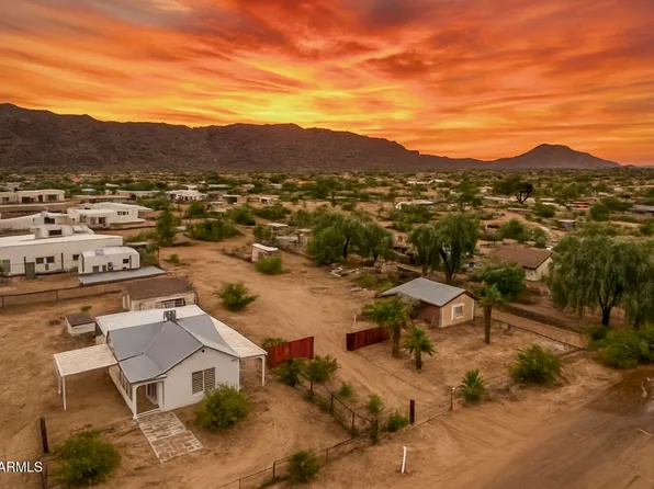 2241 E DESERT Lane, Phoenix, AZ 85042