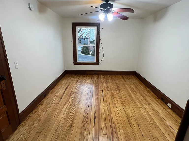 526 Park Ave #2 — Photo 2