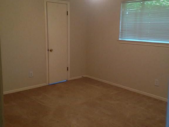 NICE LARGE MASTER BEDROOM