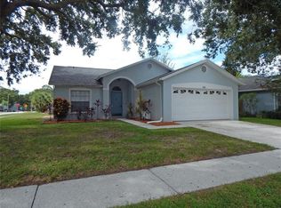 1465 Tiverton Dr, Brandon, FL 33511