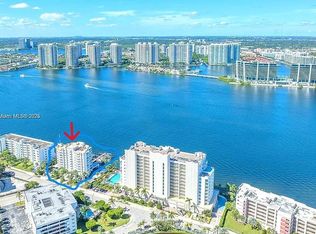 18000 N Bay Rd, North Miami Beach, FL 33160