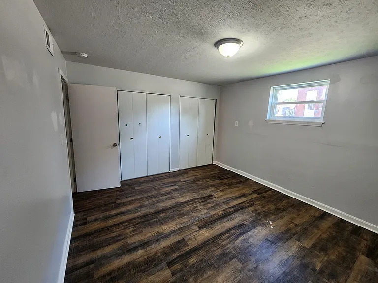 1300 Oakwood Ave #1 — Photo 8