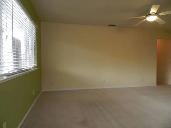 9028 Montoya St APT 4, Sacramento, CA 95826