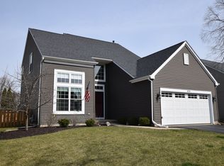 1570 Autumncrest Dr, Crystal Lake, IL 60014