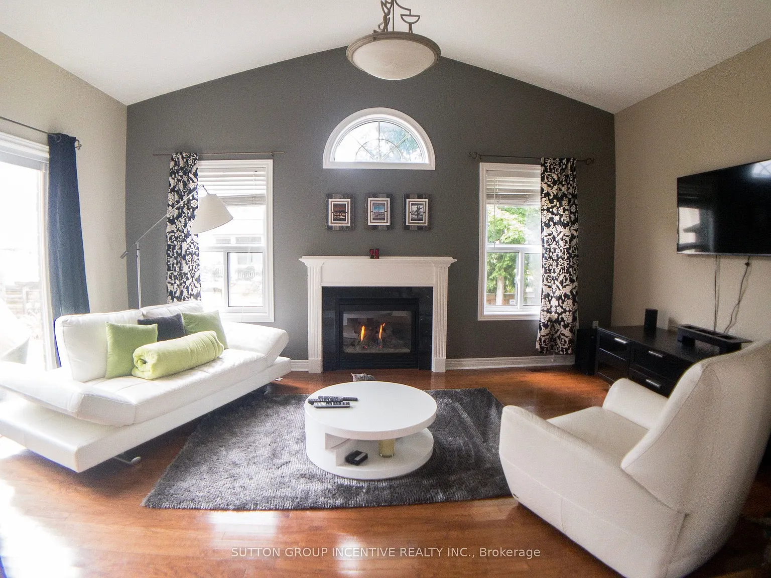 4 bed, $3,200 — Photo 3