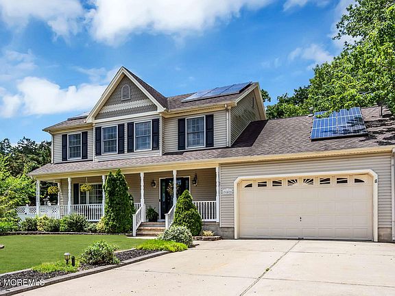 3rd image of 382 Wheaton Avenue