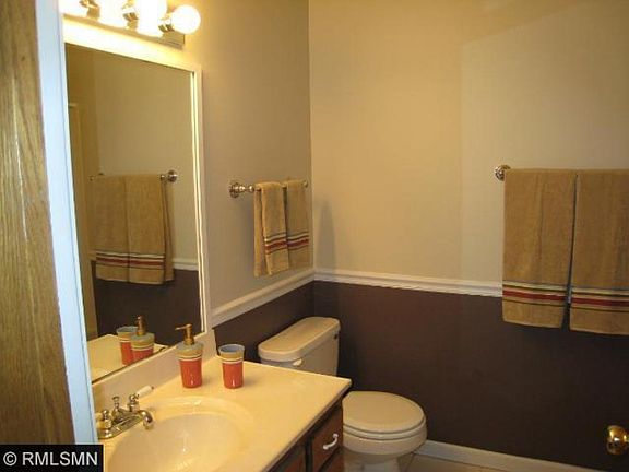 5th image of 4164 White Bear Pkwy #1304