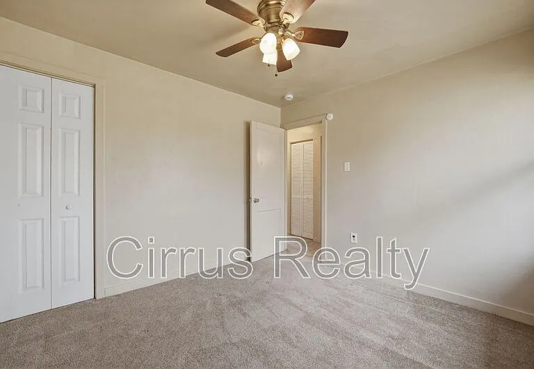 1 Shelby St — Photo 11