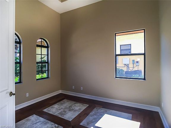 3rd image of 8339 Provencia Ct