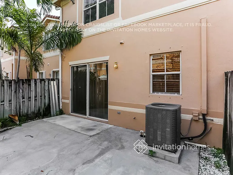 12456 SW 124th Path — Photo 19