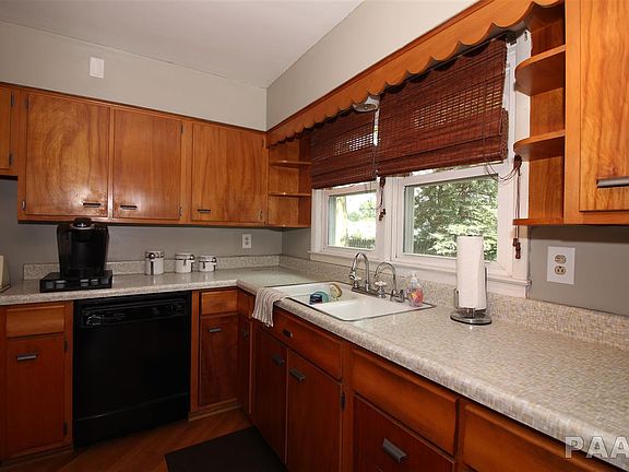 2nd image of 6112 N Knollaire Dr