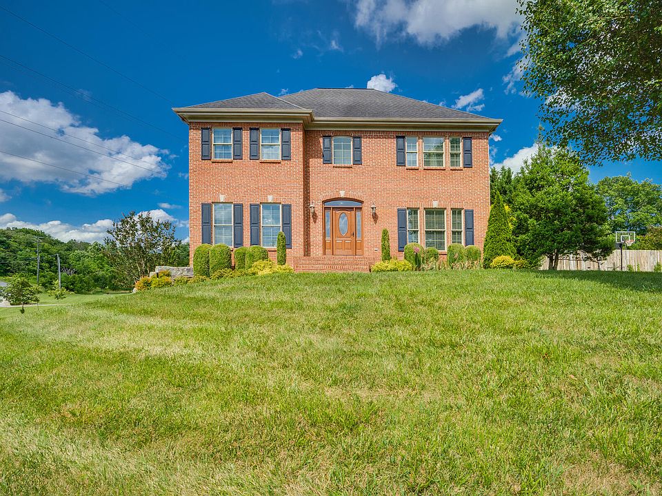 1st image of 1021 Norfolk Pl