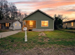 112 Rowe St, Rossville, GA 30741