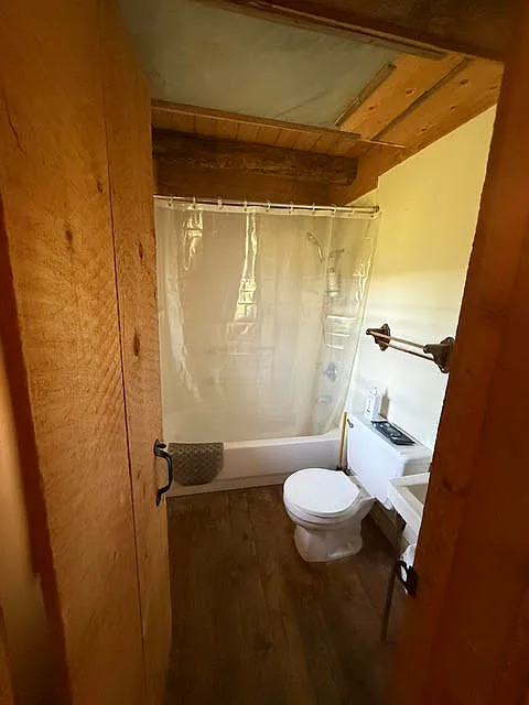 2 bed, 582 sqft, $2,650 — Photo 2