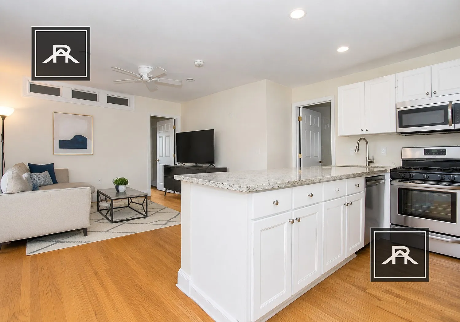 3 bed, 1.0 bath, 935 sqft, $4,350 — Photo 4