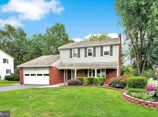 90 S Werstler Ave, Gilbertsville, PA 19525