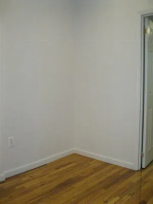 Rented by Tower Brokerage | media 24