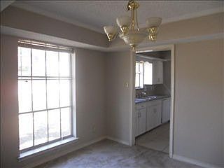 2nd image of 5804 Caracas Dr