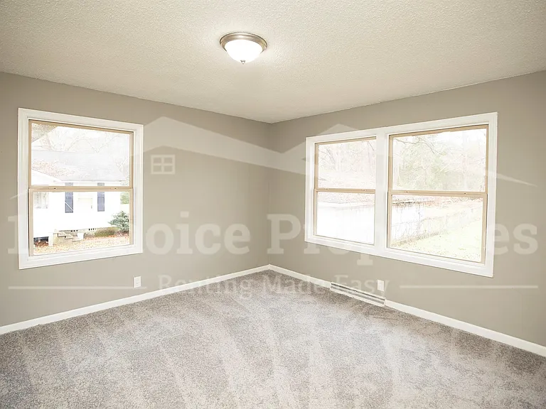 6051 Willow Cir — Photo 12