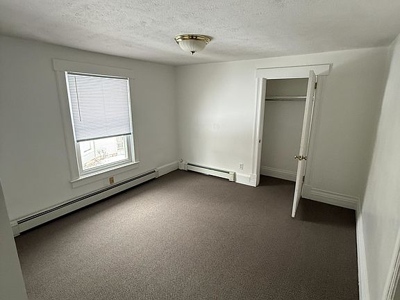 3rd image of 215 N Pennsylvania Ave #4