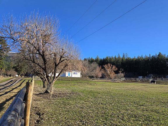 3rd image of 1528 Laveau Rd