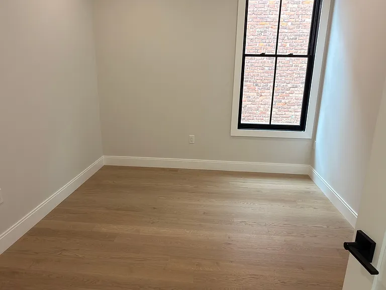 34 Orkney Rd #3D — Photo 17