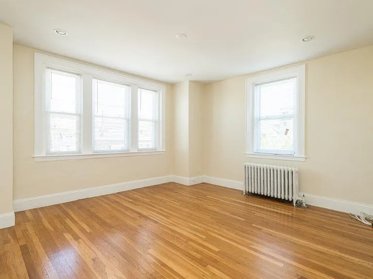 136 & 138 Highland Avenue — Photo 20