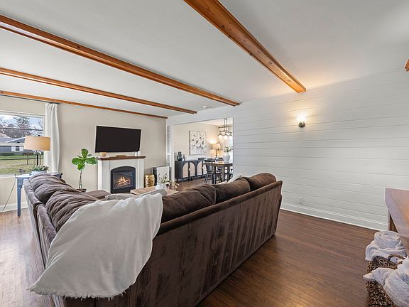 2nd image of 114 Lavidia Blvd