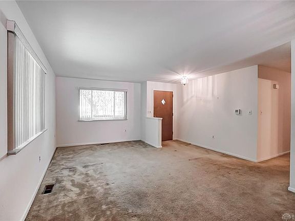 4th image of 3430 Oakmont Ave