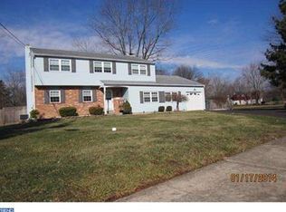 1574 Peach Tree Ln, Hatfield, PA 19440