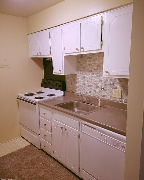1st image of 1924 Goldsmith Ln #57-4