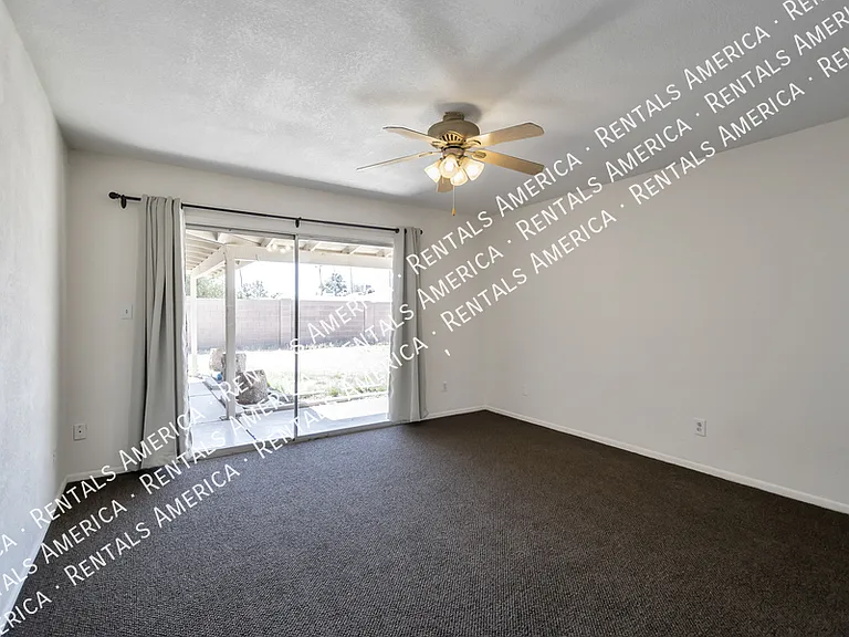 552 W Kilarea Ave — Photo 3