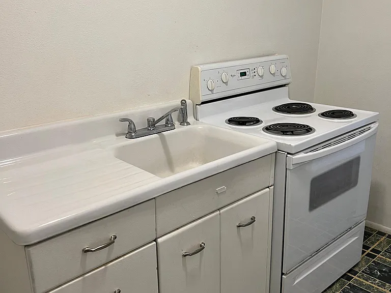 753 1/2 Saint Helens Ave #4 — Photo 7
